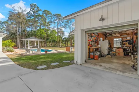 1453 E Road Loxahatchee Groves FL 33470
