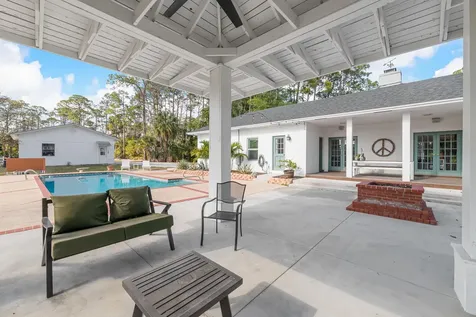 1453 E Road Loxahatchee Groves FL 33470