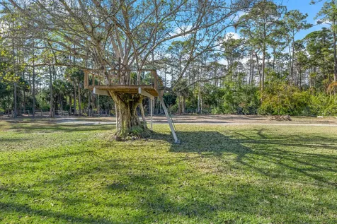 1453 E Road Loxahatchee Groves FL 33470