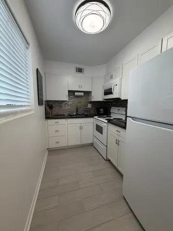 2004 Lake Osborne Drive Lake Worth Beach FL 33461