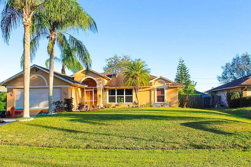 518 Se Oceanspray Terrace Port Saint Lucie FL 34983