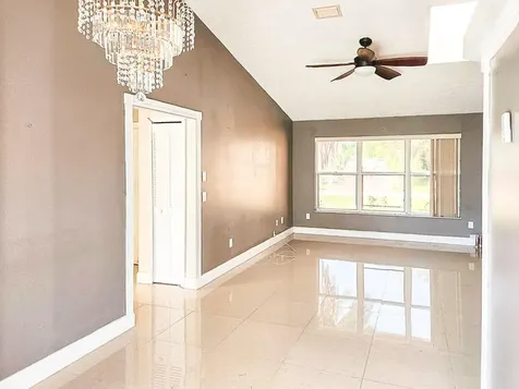 518 Se Oceanspray Terrace Port Saint Lucie FL 34983