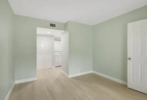 1538 Se Royal Green Circle Port Saint Lucie FL 34952