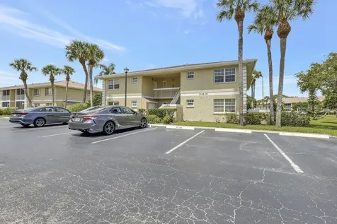 1538 Se Royal Green Circle Port Saint Lucie FL 34952