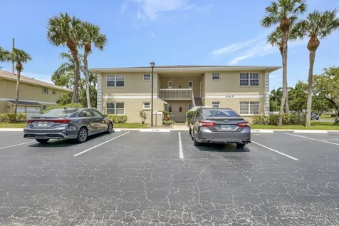 1538 Se Royal Green Circle Port Saint Lucie FL 34952