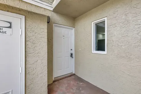 1538 Se Royal Green Circle Port Saint Lucie FL 34952