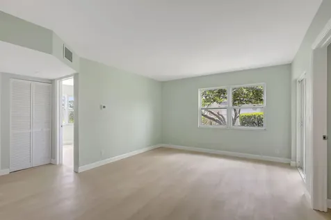 1538 Se Royal Green Circle Port Saint Lucie FL 34952