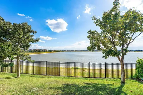 923 Hookline Circle Loxahatchee FL 33470