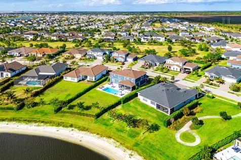 923 Hookline Circle Loxahatchee FL 33470