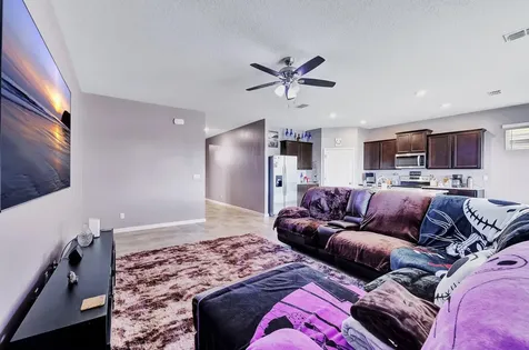 6343 Nw Regent Street Port Saint Lucie FL 34983