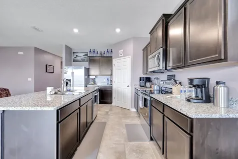 6343 Nw Regent Street Port Saint Lucie FL 34983