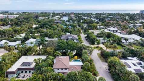 504 Ne 8th Avenue Delray Beach FL 33483