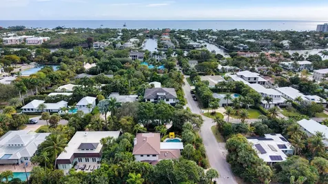 504 Ne 8th Avenue Delray Beach FL 33483