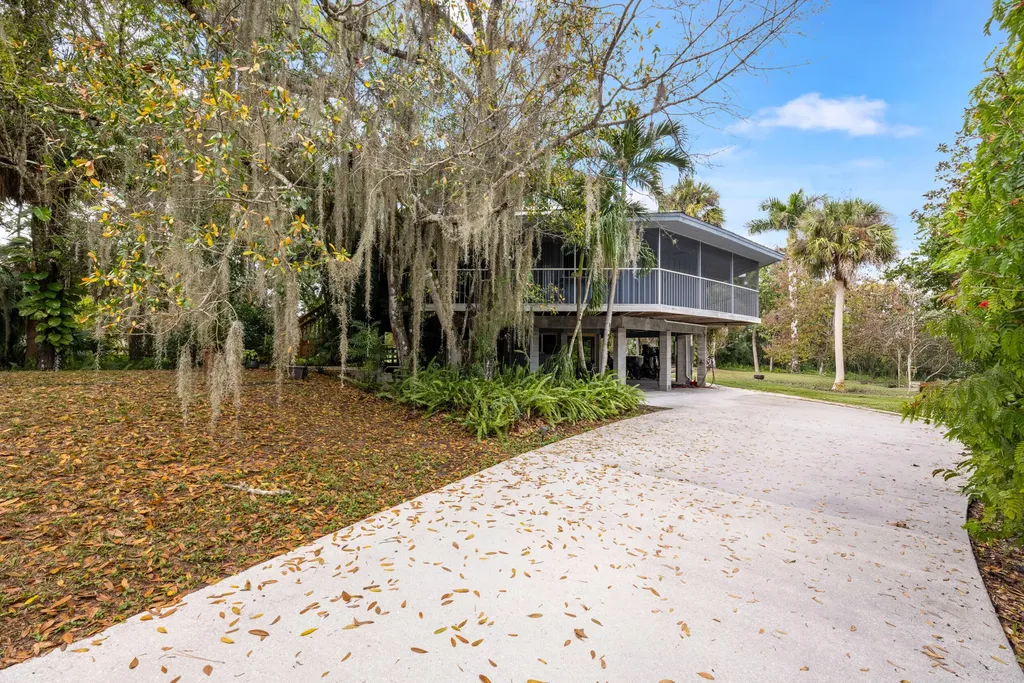 535 Sw Linden Street Stuart FL 34997