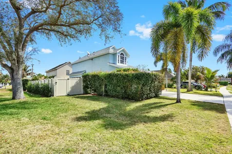 1575 Windship Circle Wellington FL 33414
