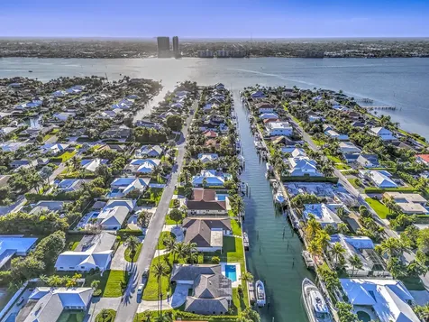 1170 Fairview Lane Singer Island FL 33404