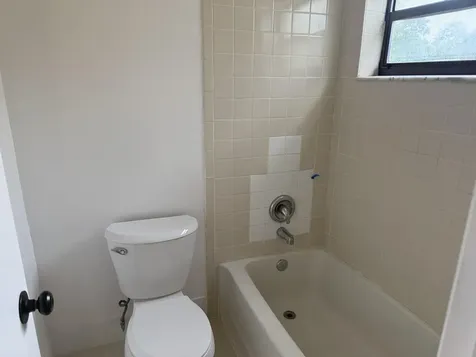 2541 Nw 56th Avenue Lauderhill FL 33313