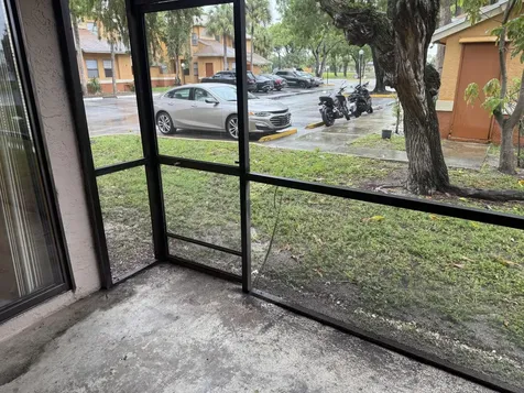 2541 Nw 56th Avenue Lauderhill FL 33313