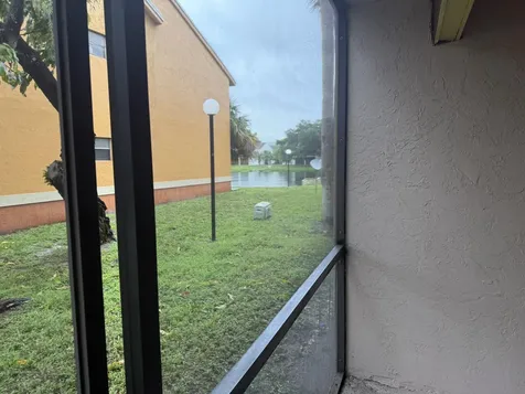 2541 Nw 56th Avenue Lauderhill FL 33313