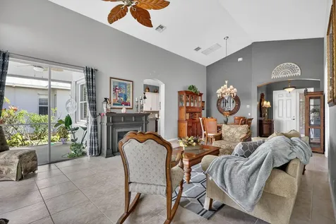 132 Nw Berkeley Avenue Port Saint Lucie FL 34986
