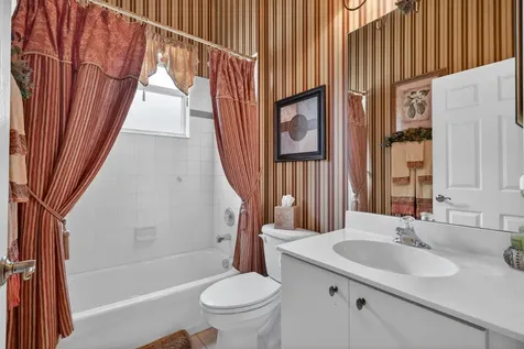 132 Nw Berkeley Avenue Port Saint Lucie FL 34986