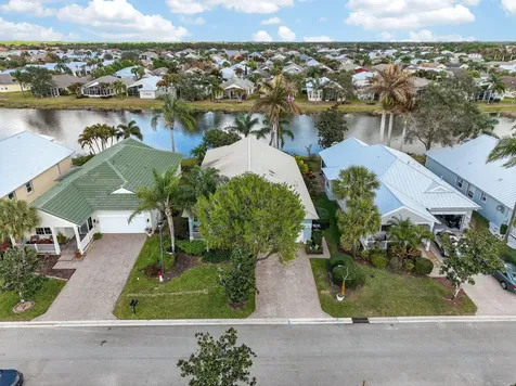 132 Nw Berkeley Avenue Port Saint Lucie FL 34986