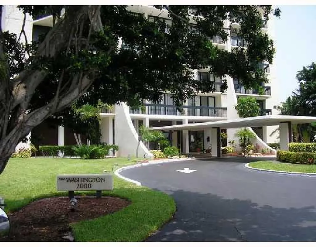 2000 Presidential Way West Palm Beach FL 33401