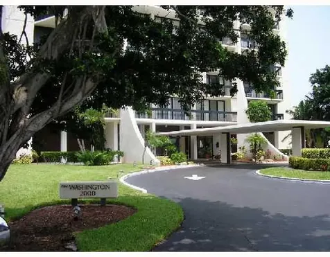 2000 Presidential Way West Palm Beach FL 33401