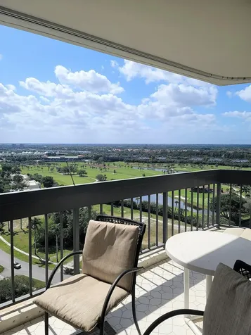 2000 Presidential Way West Palm Beach FL 33401