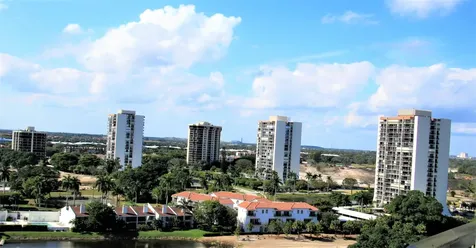 2000 Presidential Way West Palm Beach FL 33401