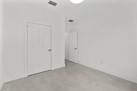 8145 97th Avenue Vero Beach FL 32967