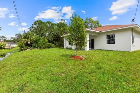 8145 97th Avenue Vero Beach FL 32967