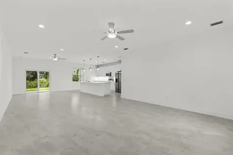 8145 97th Avenue Vero Beach FL 32967