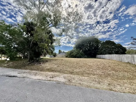 401 SW Tulip Boulevard Port Saint Lucie FL 34953