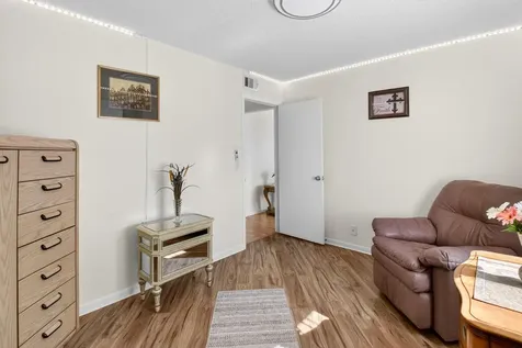 321 Knotty Pine Circle Greenacres FL 33463
