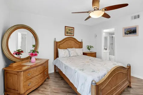 321 Knotty Pine Circle Greenacres FL 33463
