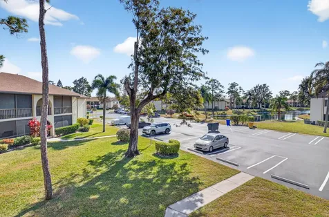 321 Knotty Pine Circle Greenacres FL 33463