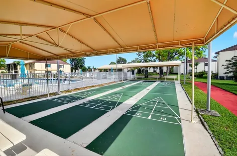 321 Knotty Pine Circle Greenacres FL 33463