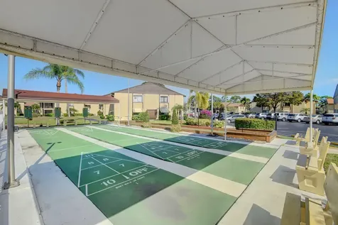 321 Knotty Pine Circle Greenacres FL 33463