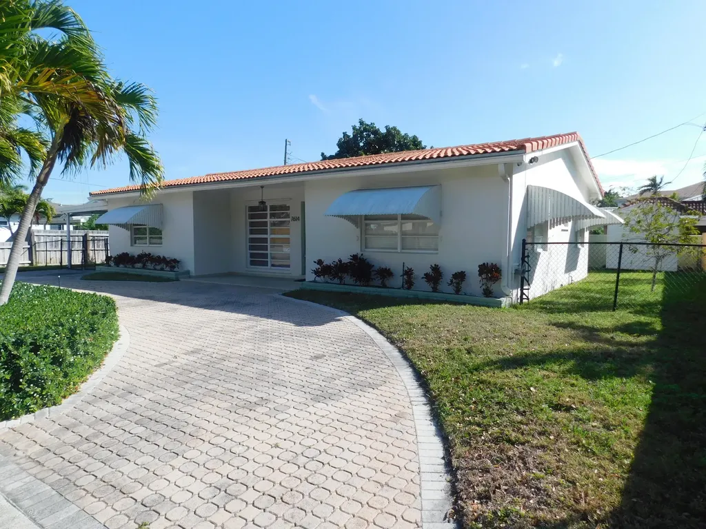 7614 S Olive Avenue West Palm Beach FL 33405