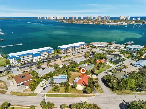 301 Wilma Circle Riviera Beach FL 33404