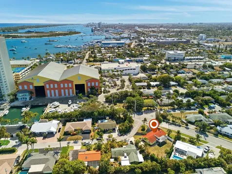 301 Wilma Circle Riviera Beach FL 33404