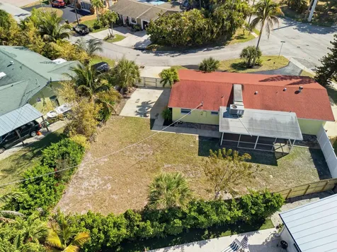 301 Wilma Circle Riviera Beach FL 33404