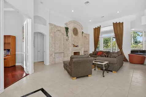 6855 Nw 102nd Lane Parkland FL 33076