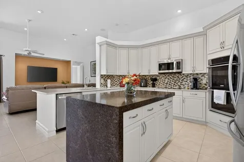 6855 Nw 102nd Lane Parkland FL 33076