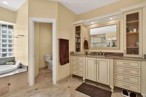 6855 Nw 102nd Lane Parkland FL 33076