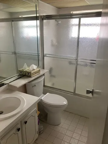 221 Waterford J Delray Beach FL 33446