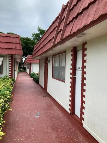 221 Waterford J Delray Beach FL 33446