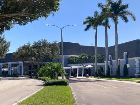 221 Waterford J Delray Beach FL 33446
