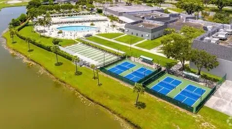 221 Waterford J Delray Beach FL 33446